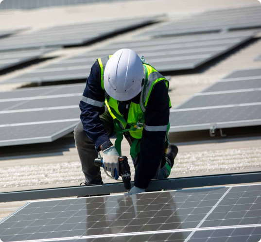 HVHZ-rated solar racking on a Miami-Dade commercial building